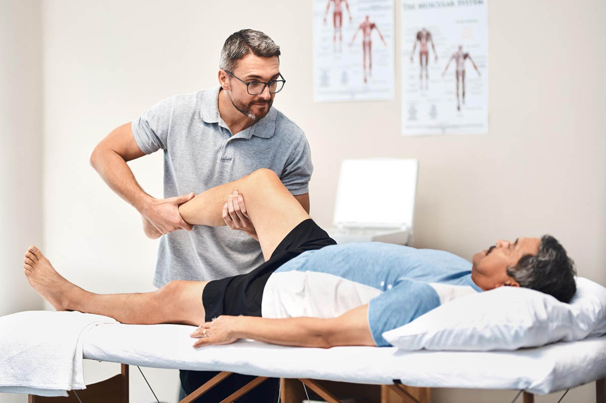 When Should You See a Physical Therapist for Knee Pain?